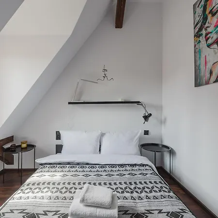 דירה Rynek Jezycki Roof Loft *