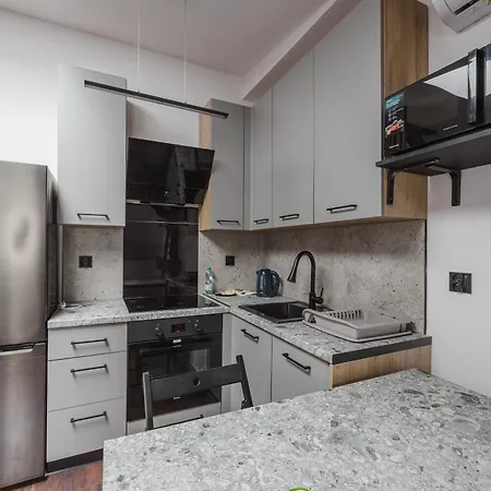 Rynek Jezycki Roof Loft شقة بوزنان